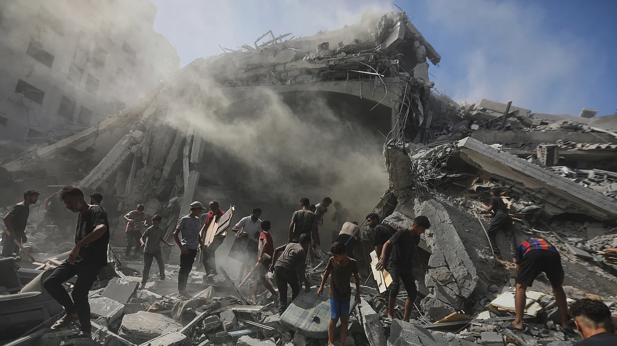 Gaza City: Aid groups call for stronger efforts to stop Israel’s ground offensive