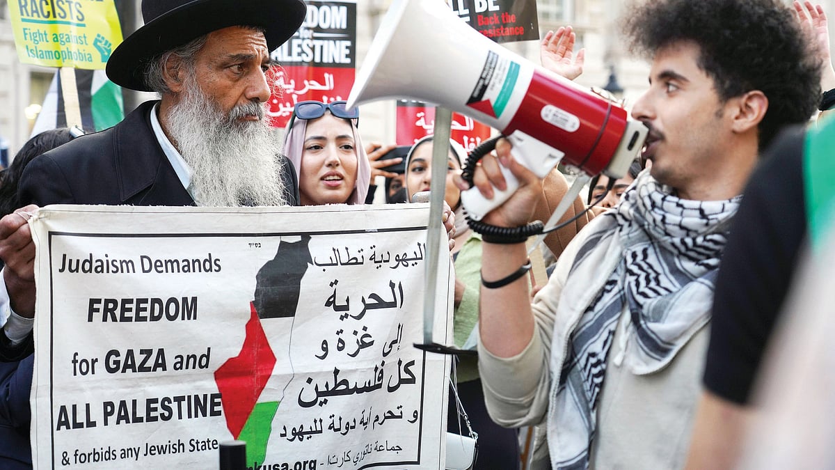 Anti-Zionist Haredi Jews protest in London against Israel’s genocide in Gaza