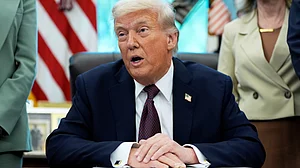 Old visa. New visa. Renewing visa... Who pays $100,000?