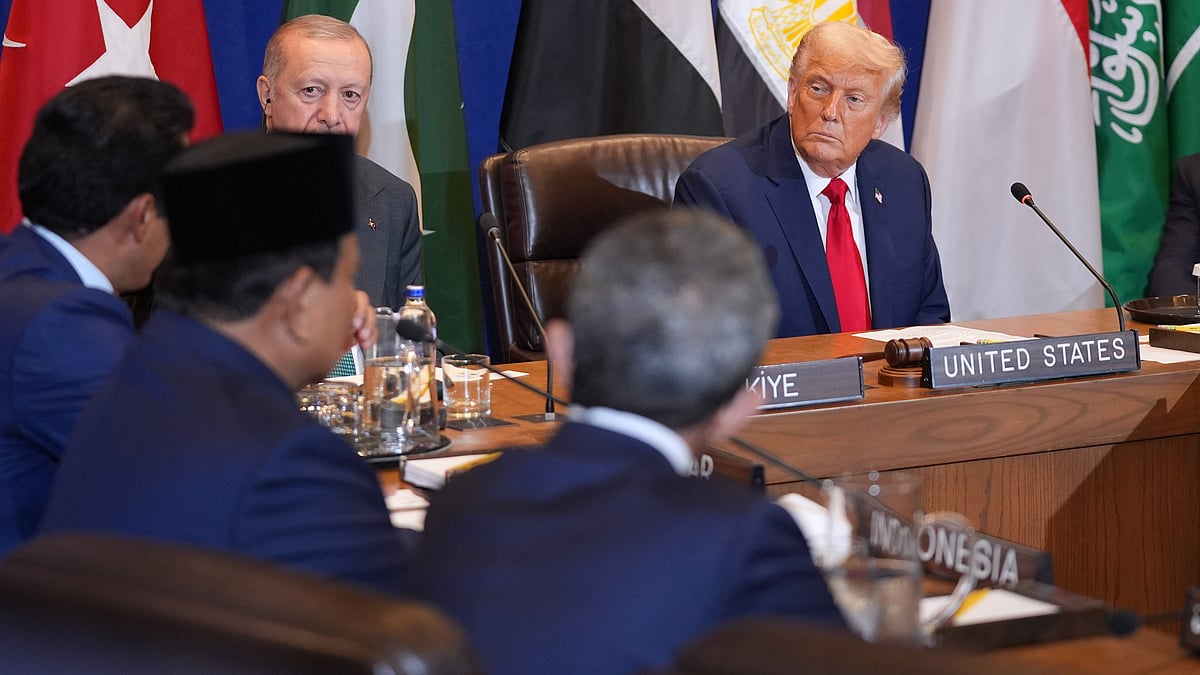 Trump at a multilateral meeting with Arab, Indonesian and Pakistani leaders during UNGA, 23 Sept