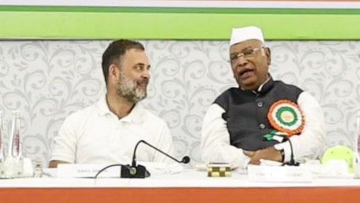 Rahul Gandhi and Mallikarjun Kharge at the CWC meeting in Patna, 24 Sep 2025
