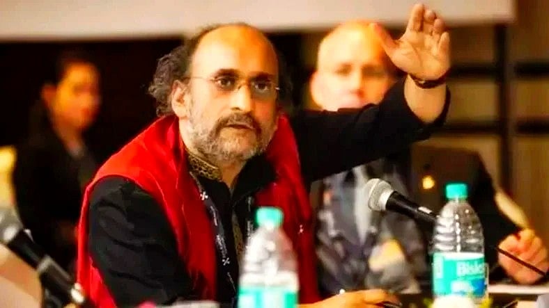 Delhi court lifts gag order on journalist Paranjoy Guha Thakurta