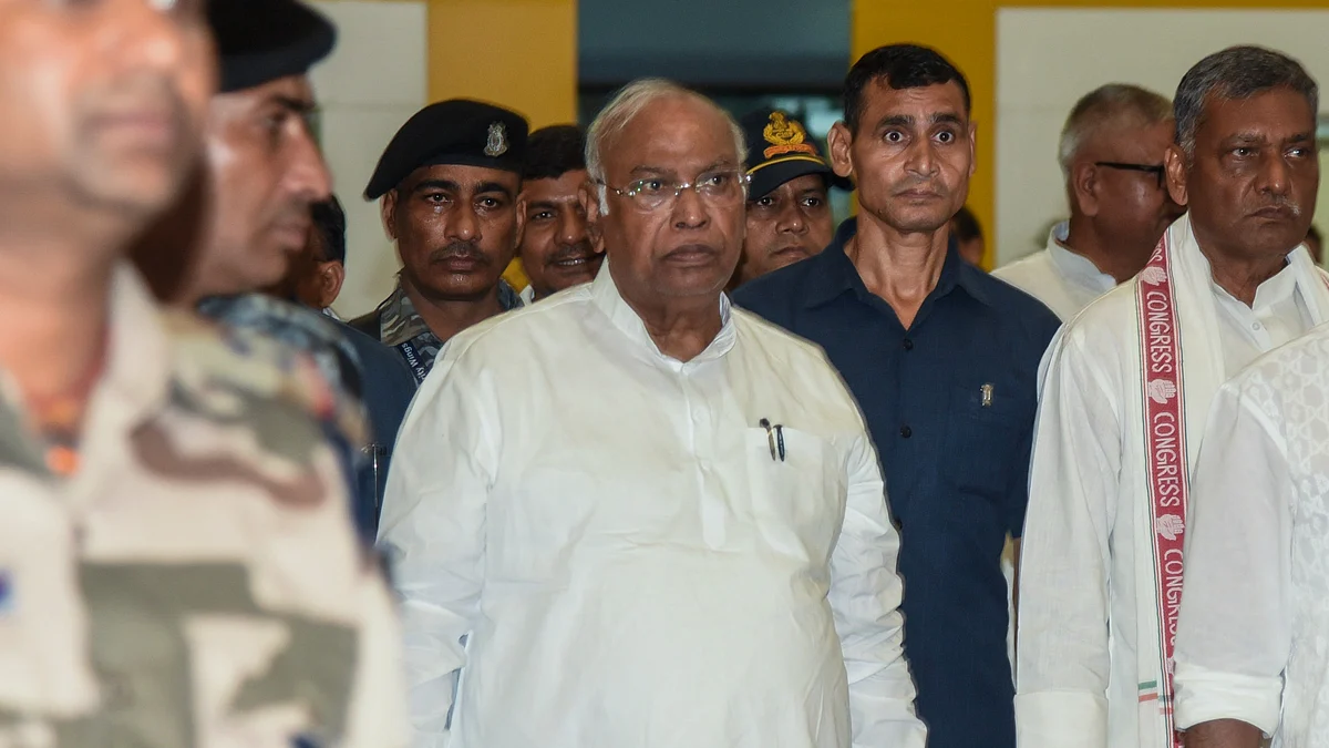Mallikarjun Kharge in Patna on 23 September
