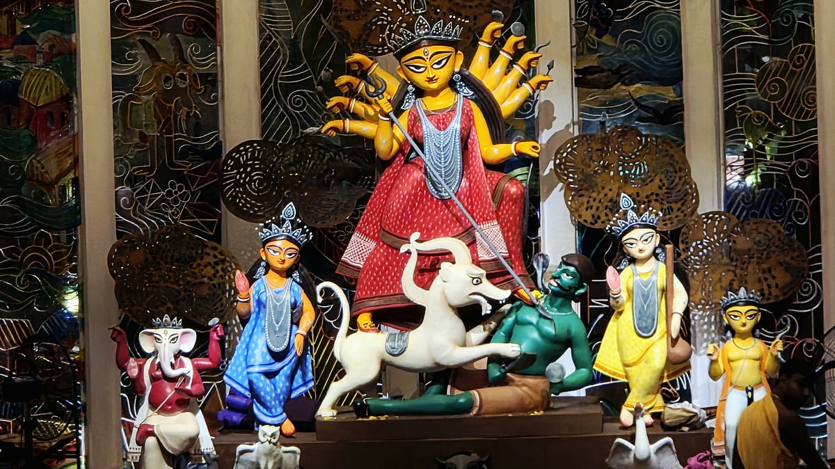 Majestic Durga idol dazzles at Kashi Bose Lane, northern Kolkata.