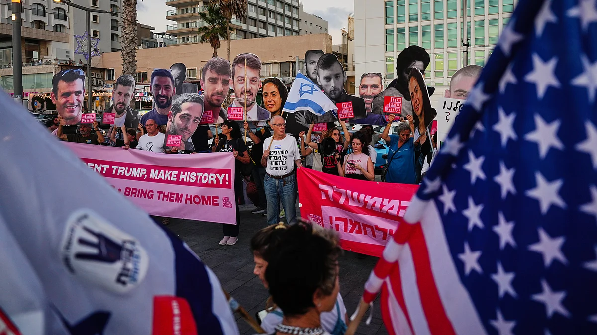 Kin of hostages call for an end to war, in front of a US Embassy branch office, Tel Aviv