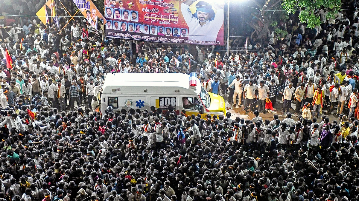 Ambulances struggled to take the injured to hospital after the Karur stampede
