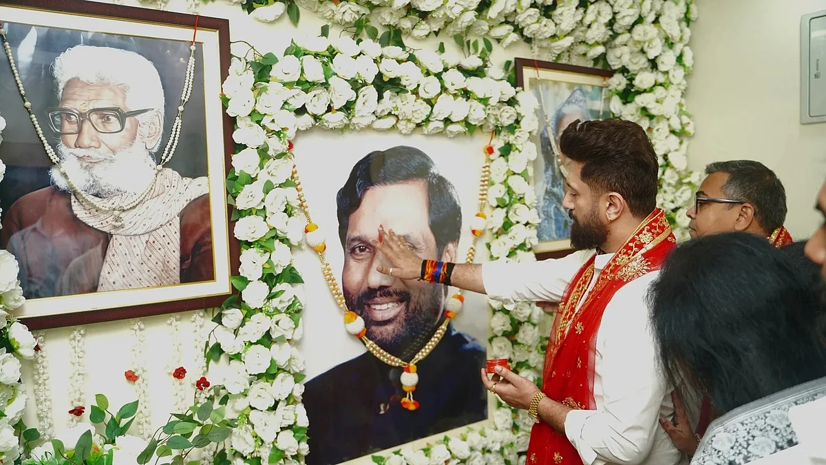 Bihar election: Fissures deepen in NDA as Chirag, Jitan Ram turn up the heat