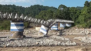 North Bengal landslides claim 39 lives as rescuers battle to reach remote areas