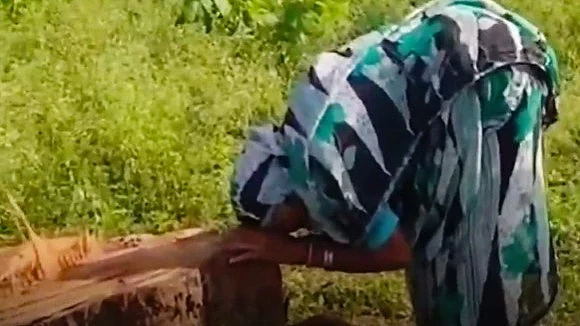 Video screengrab of the elderly woman in Chhattisgarh