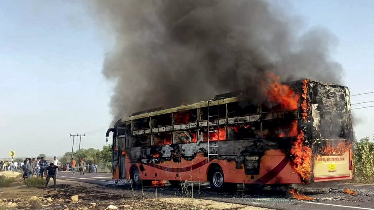 The Jodhpur bus on fire