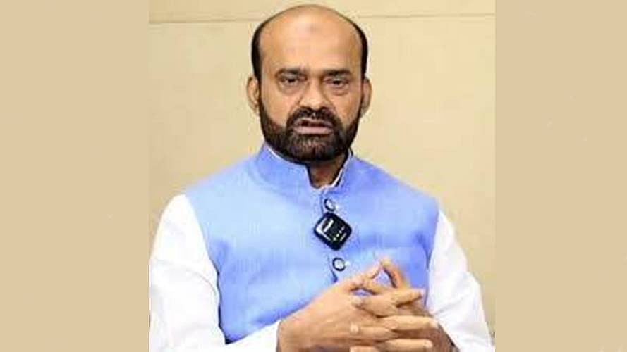  JD(U) fields ex-MP Sabir Ali whom it fired for praising PM Modi in 2014