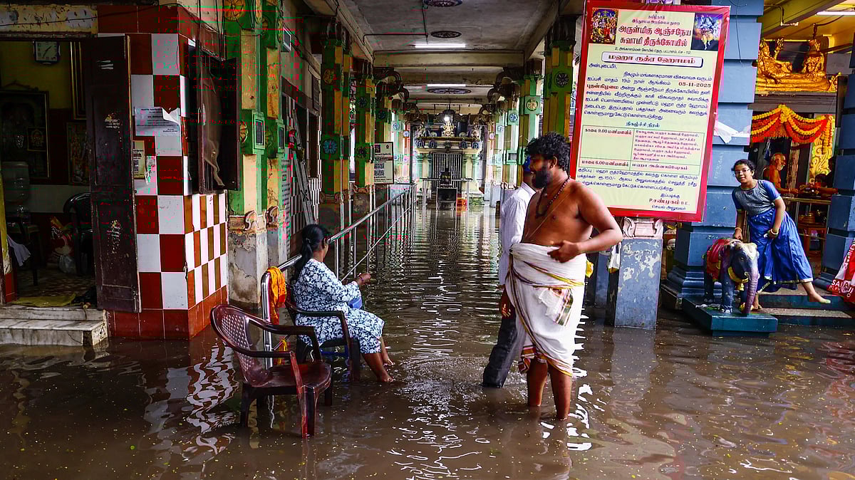 Tamil Nadu braces for heavy northeast monsoon, red alert in eight districts