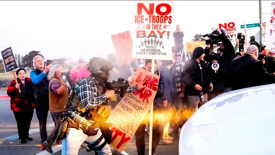 'No ICE troops in the Bay': Protestors and police clash in San Francisco 