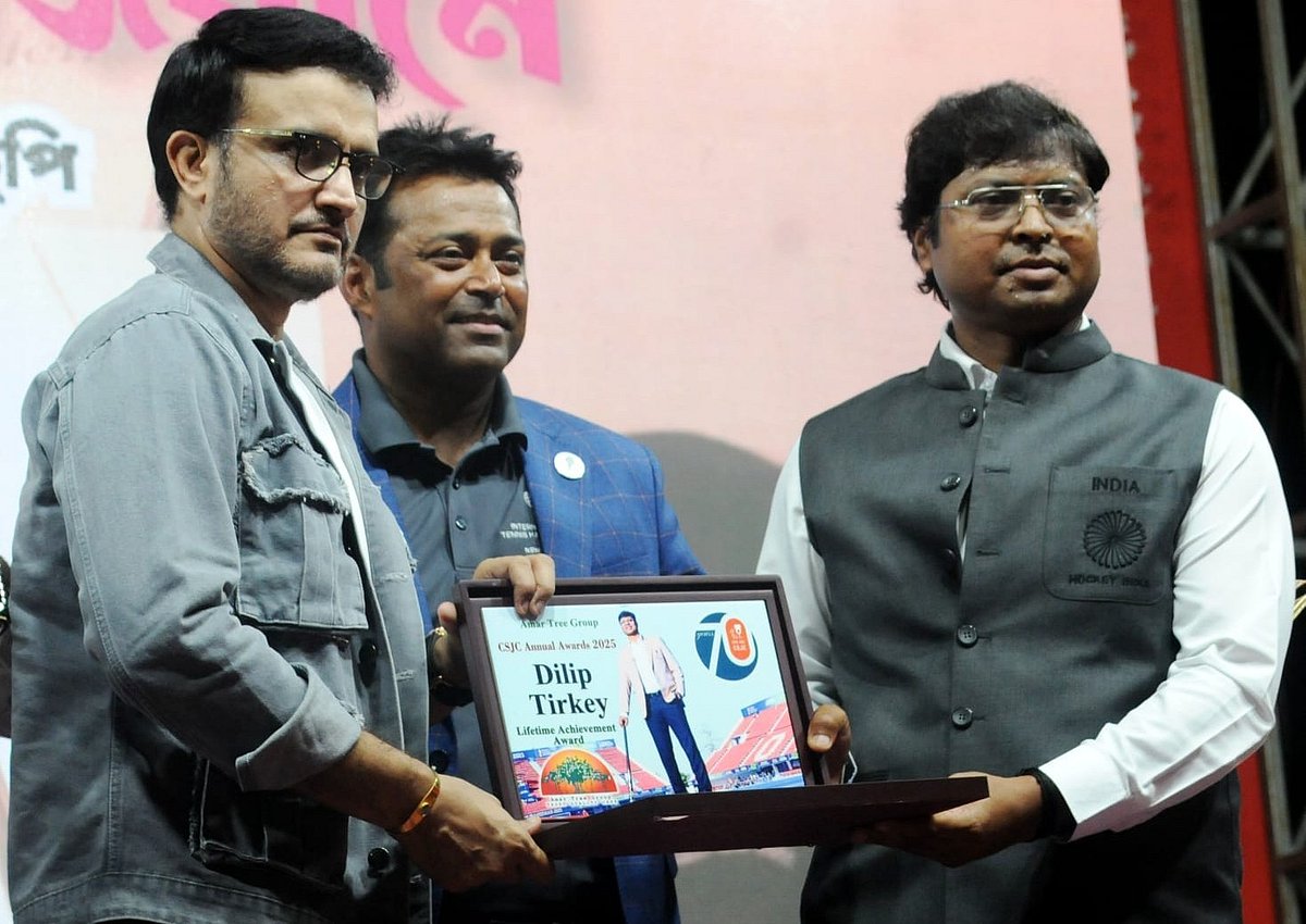 Ganguly, Paes and Dilip Tirkey receive Lifetime Achievement honours