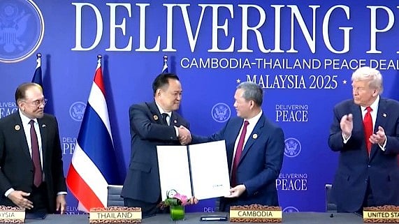 Cambodia, Thailand sign historic peace agreement in Malaysia.
