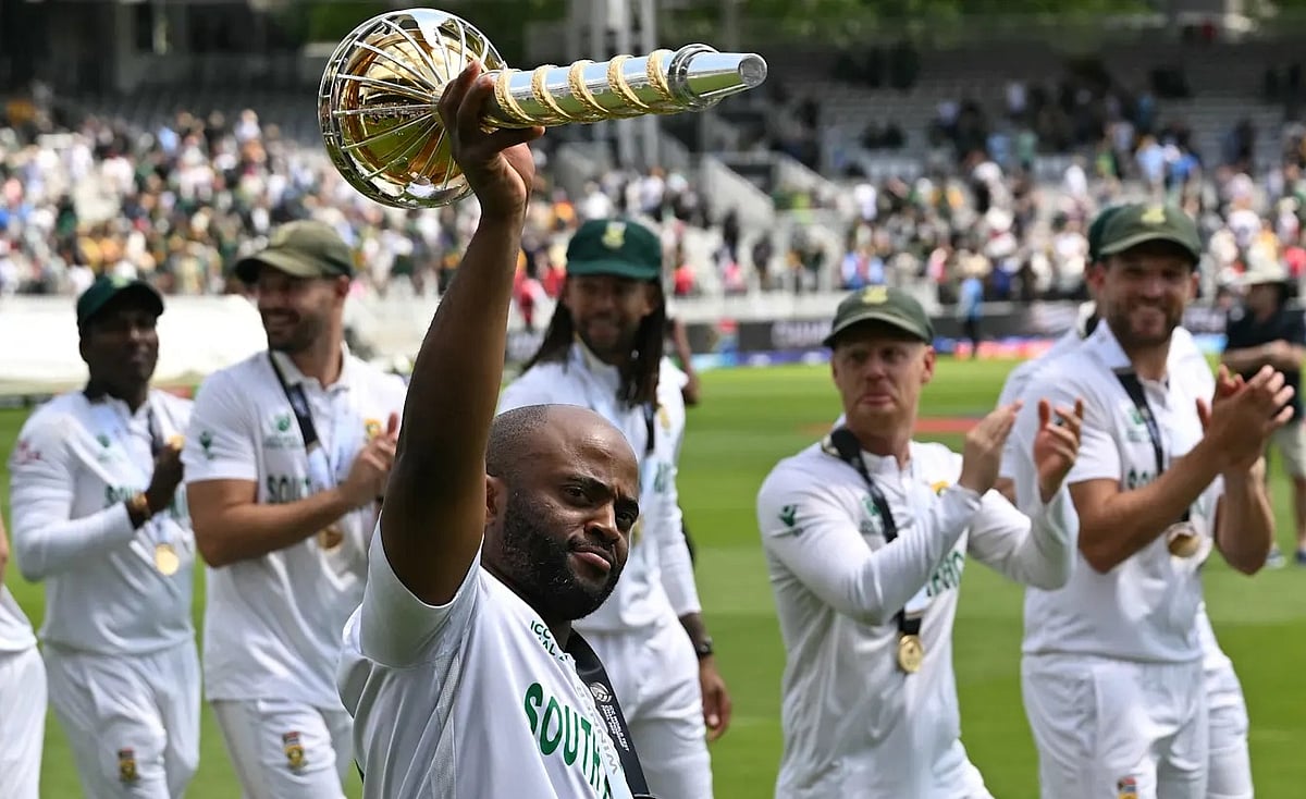 Proteas bank on spin power as they name Test squad for India series