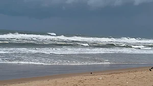 Cyclone Montha makes landfall along Andhra coast today; red alert issued