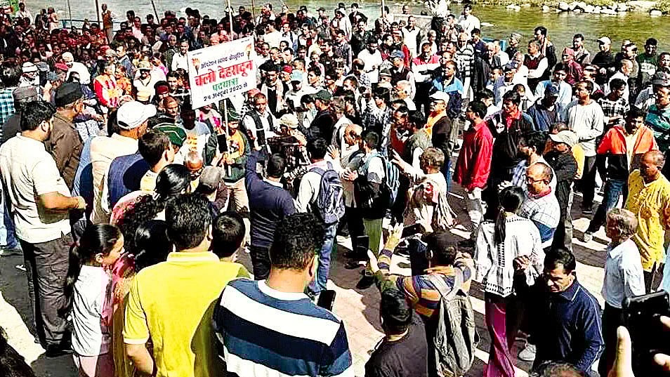 Bhuvan Kathayat's padayatra to Dehradun