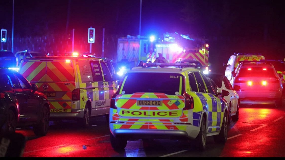 10 people suffer life-threatening injuries in stabbing attack on UK train