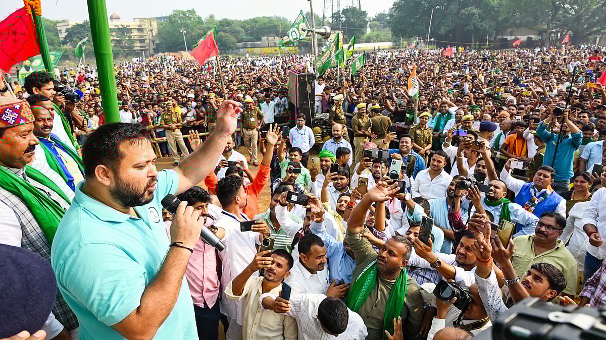 Tejashwi Yadav at a rally in Maner in Patna district, 3 Nov