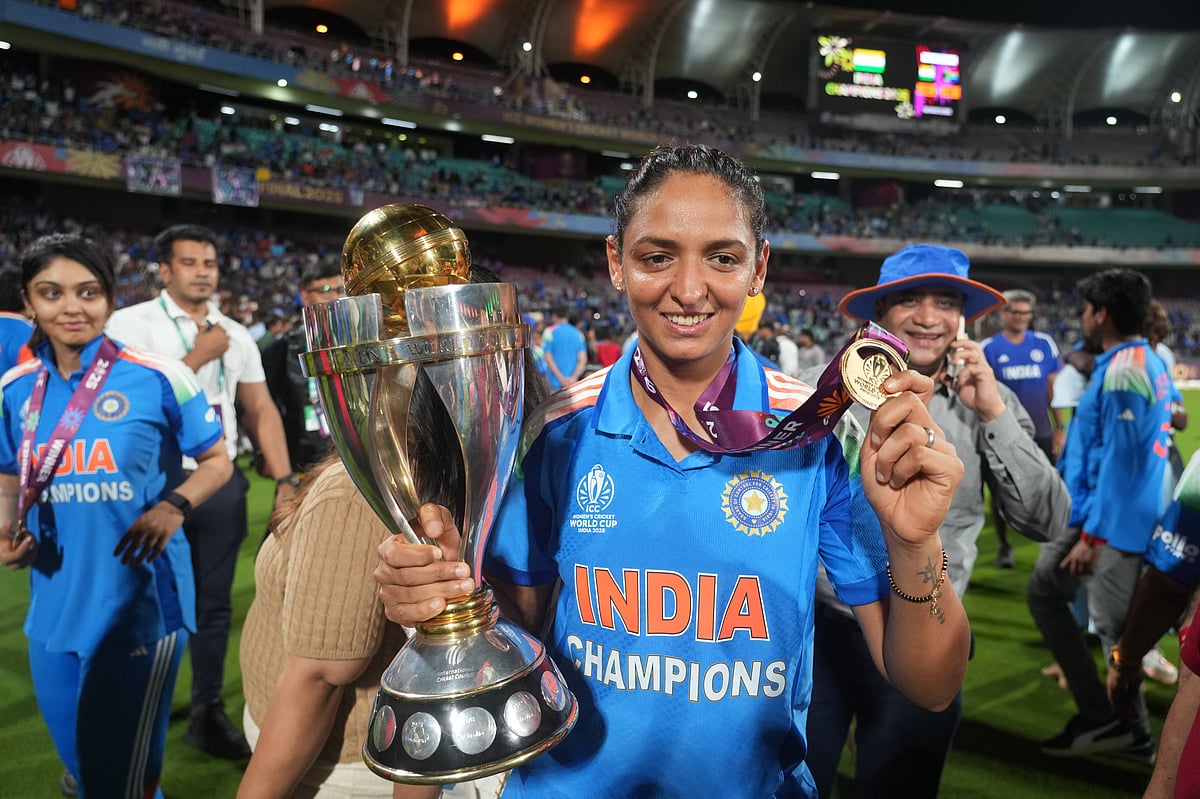 Harmanpreet Kaur & Co on a victory lap