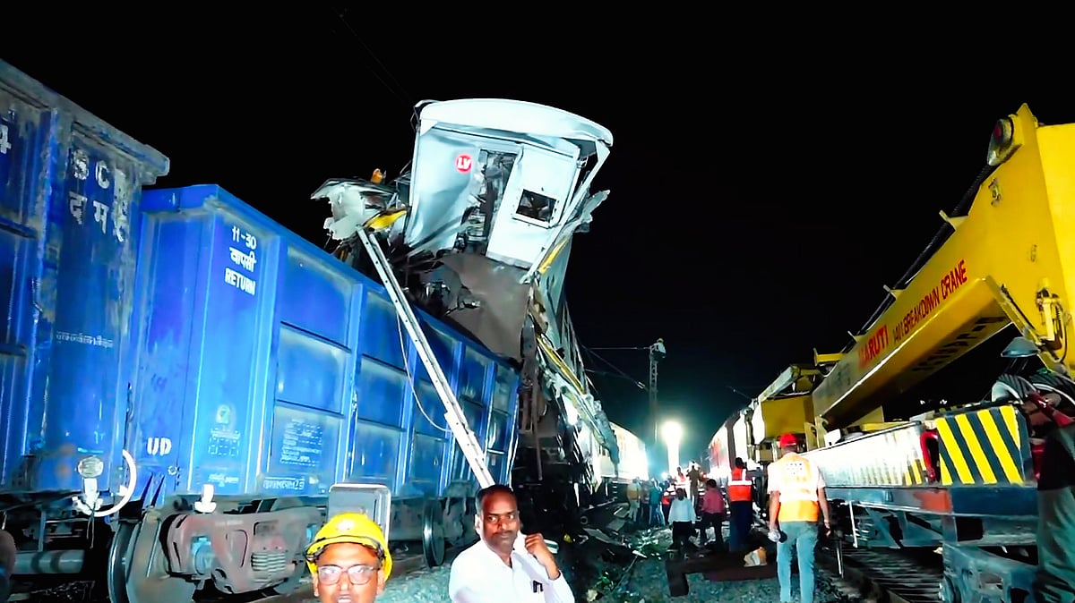 Bilaspur train accident: Initial report says crew jumped red signal