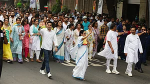 West Bengal CM Mamata Banerjee leads an anti-SIR rally in Kolkata on 4 Nov