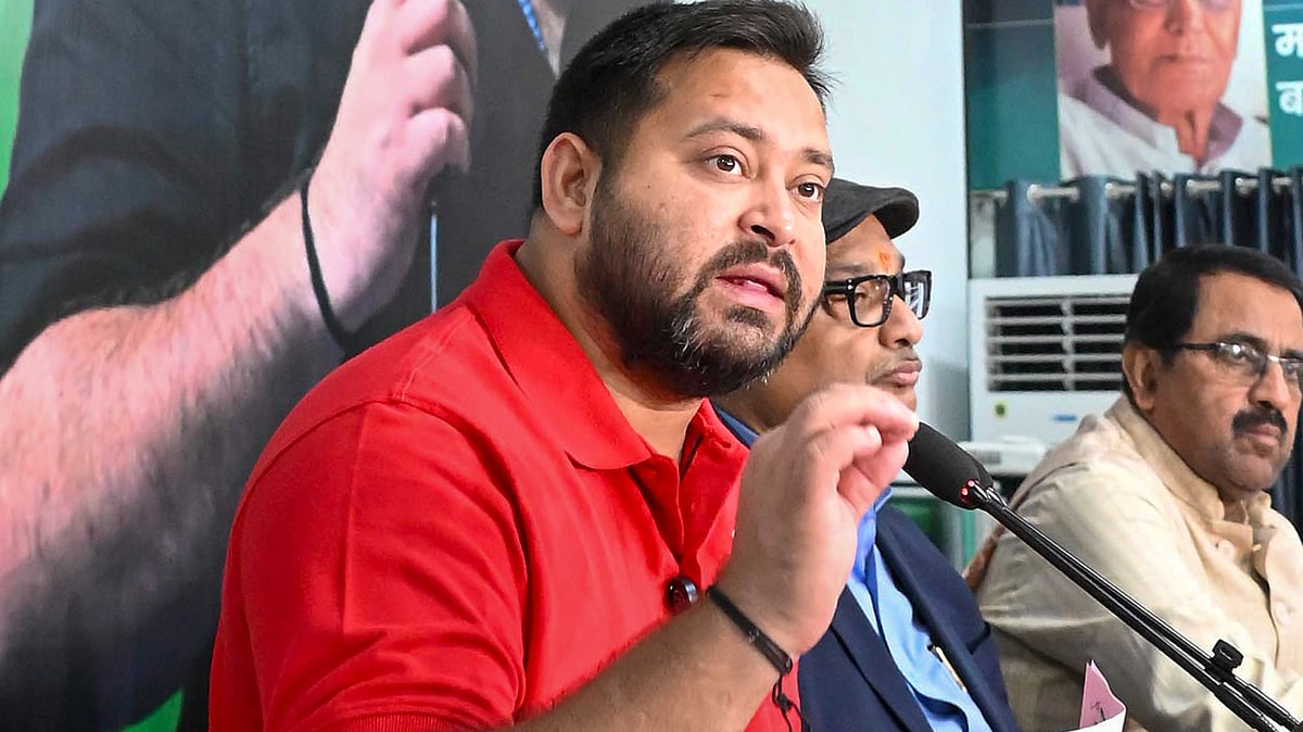 ‘We will ensure change’: Rahul Gandhi greets Tejashwi on birthday