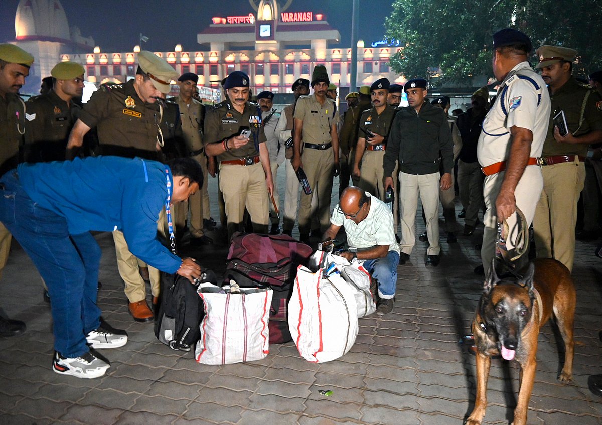 Passengers' luggage being checked at Varanasi station