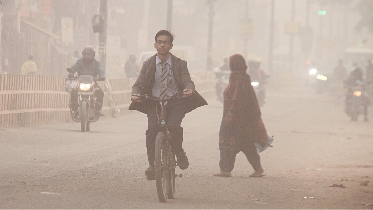 SC judge urges lawyers to opt for virtual hearings amid hazardous Delhi AQI