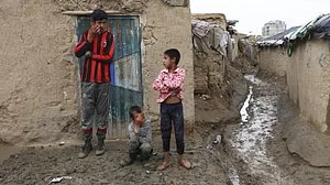 Over 7000 Afghan refugees return home from Pakistan and Iran in single day