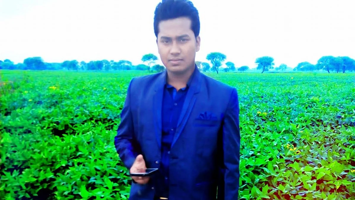 Sabir Ahmed, from Bara Naldaha in Nadia.