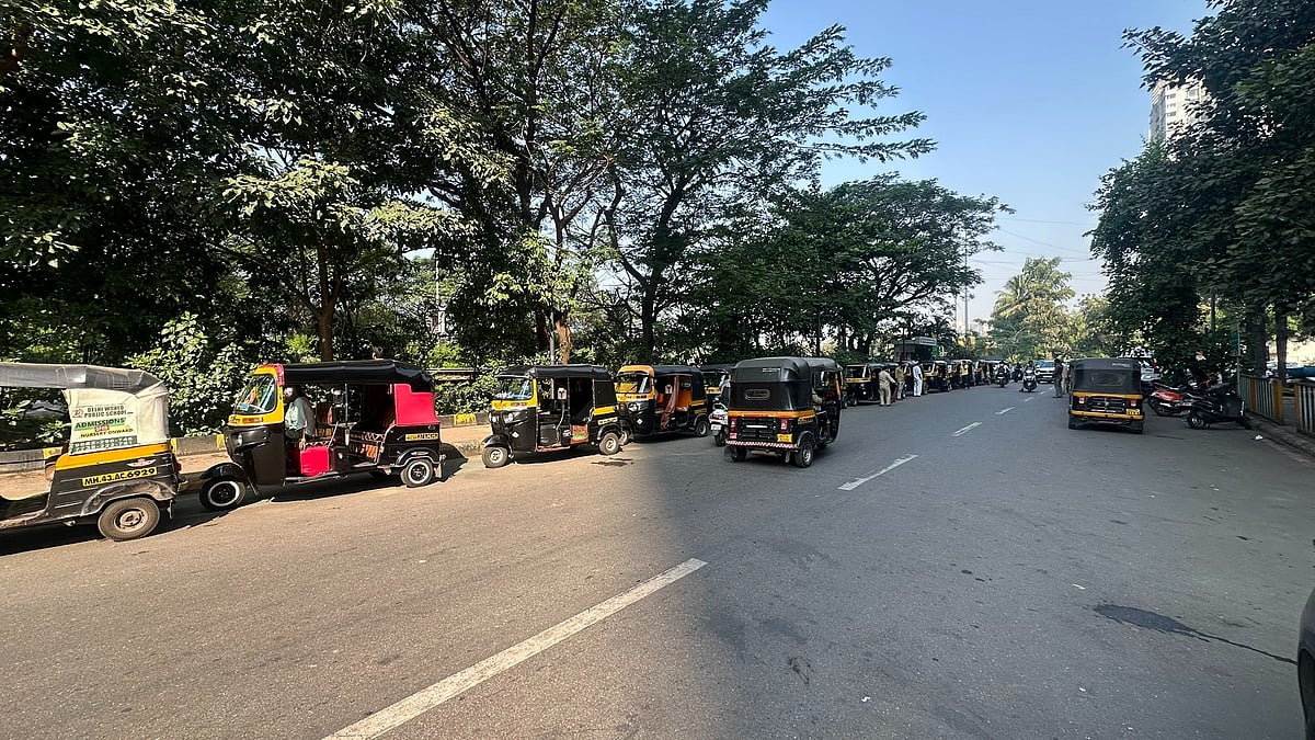 Autos parked by the roadside after CNG stations went dry in Mumbai.