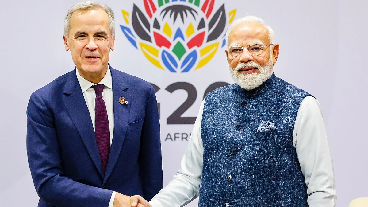 PM Narendra Modi with his Canadian counterpart Mark Carney at the G20 summit, Johannesburg