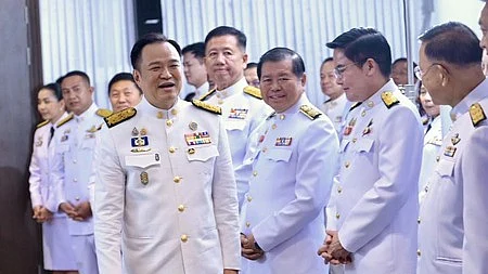 Anutin Charnvirakul and his top officials