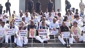 Karnataka Congress protests MGNREGA renaming and National Herald case politics