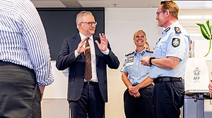 PM Anthony Albanese meets with police officers involved in Bondi Beach investigation.