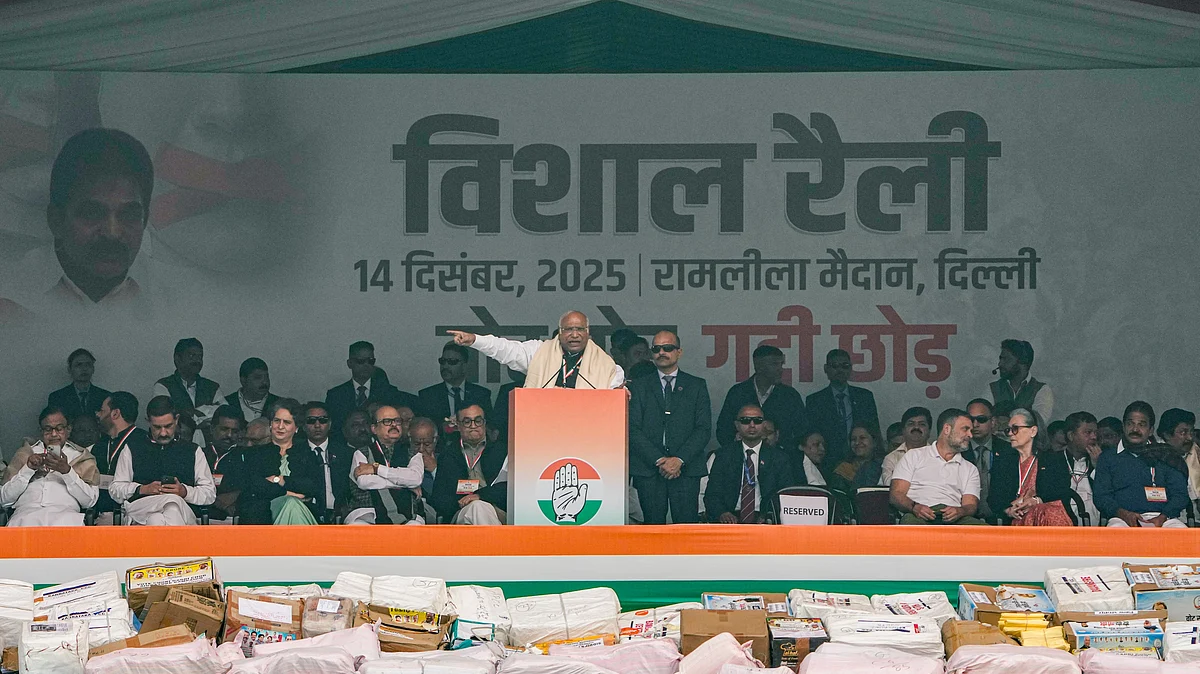 Mallikarjun Kharge addresses supporters in New Delhi.
