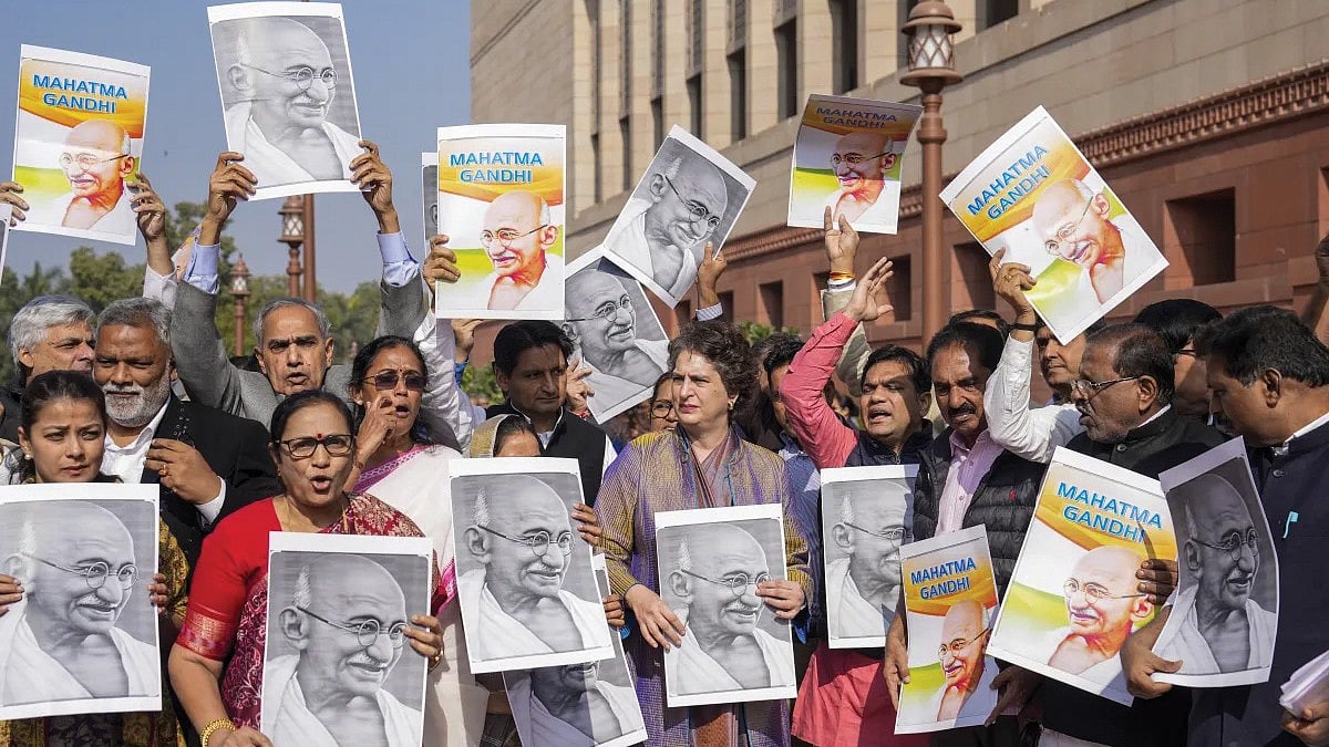 Opposition leaders protesting against repeal of MGNREGA at Parliament House. 