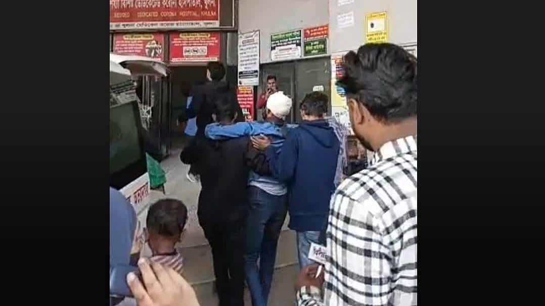 The victim is Mohammad Motaleb Sikder, Khulna divisional chief of the National Citizen Party.