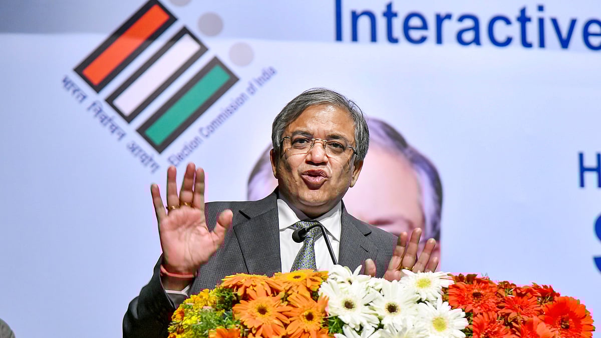 Gyanesh Kumar interacts with BLOs in Hyderabad.