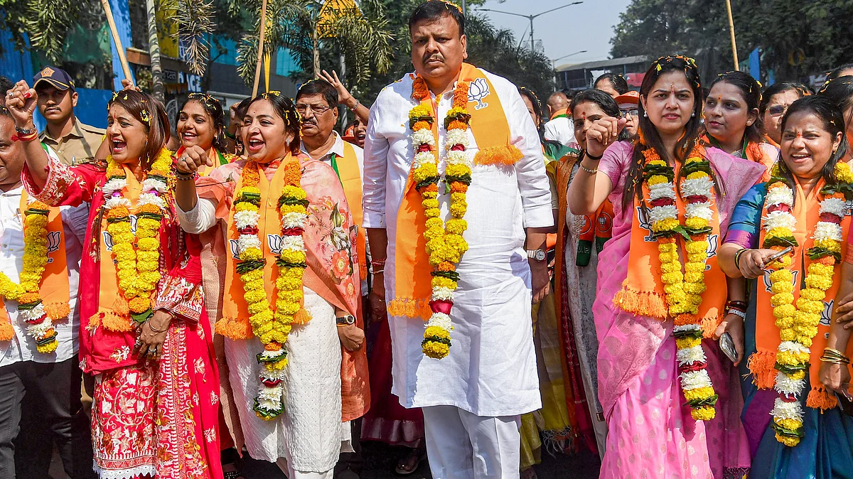 Candidates headed to file nominations