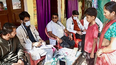 Doctors examine students