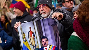 A protest against the US military operation in front of the US embassy in Madrid, 4 Jan