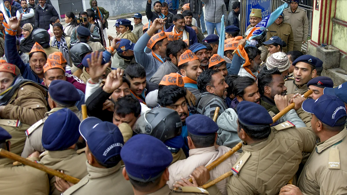 Uttarakhand Police block Suraj Sewa Dal protestors marching to CM’s residence