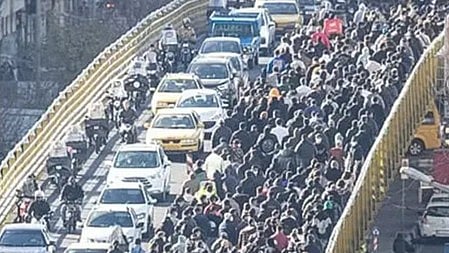 Large-scale demonstrations were reported on Tuesday night in Abdanan