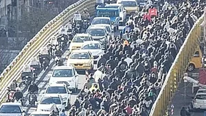 Large-scale demonstrations were reported on Tuesday night in Abdanan