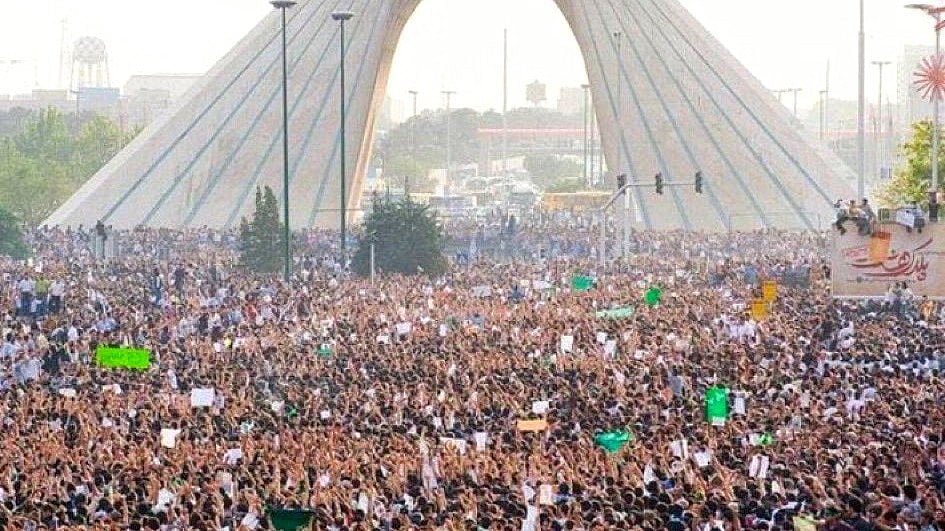 A massive crowd of protesters gathered at Tehran's Azadi Tower 