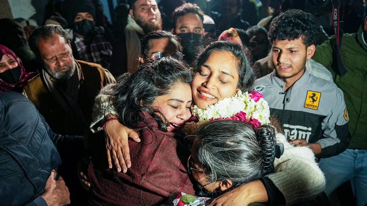 Gulfisha Fatima being greeted by family members outside Tihar.