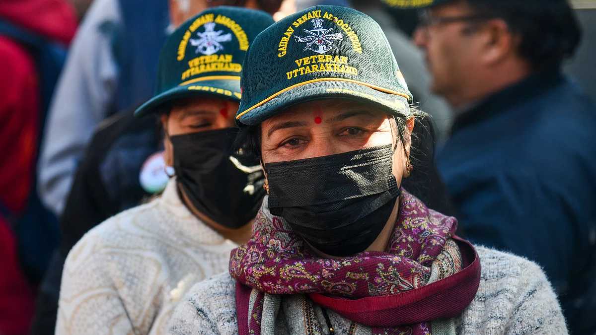 Women at a protest march demanding justice in the Ankita Bhandari murder case, Dehradun, 7 Jan